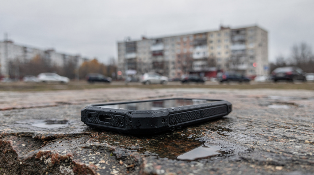 Обзор защищенного смартфона Unihertz Tank Mini 1: для кого он реально подходит